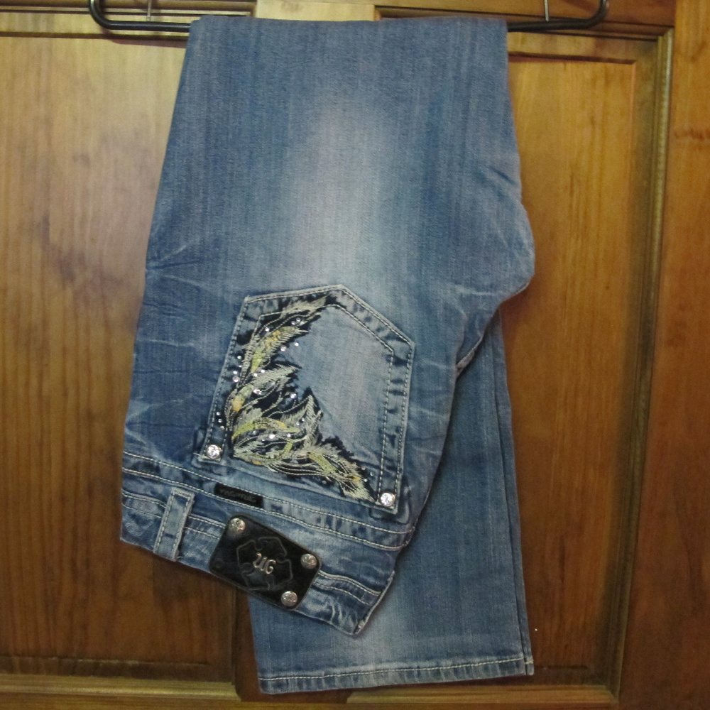 •Miss Me• Jeans - Picture 3 of 8
